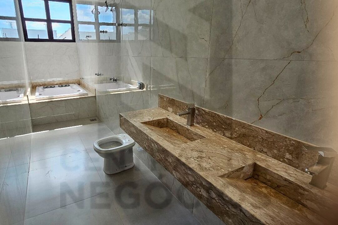 05b00304-f306-4fe1-bbaf-a1ac496f47f2