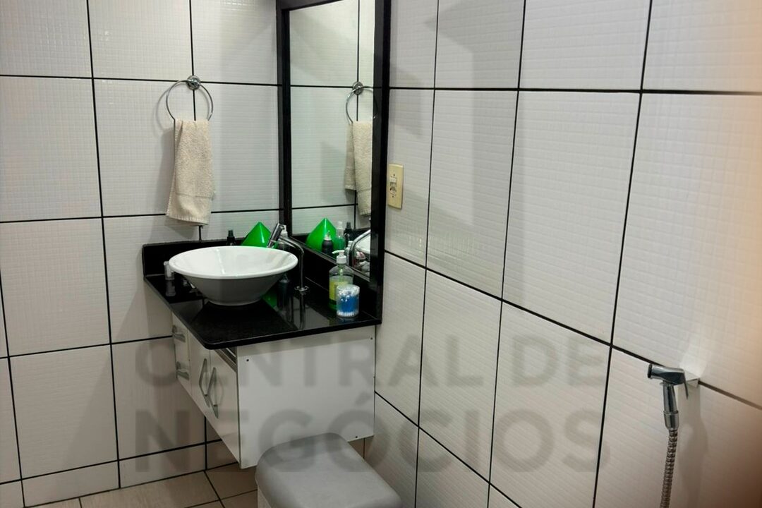 2a52553c-0d7c-4460-bbc3-3db7654f205d