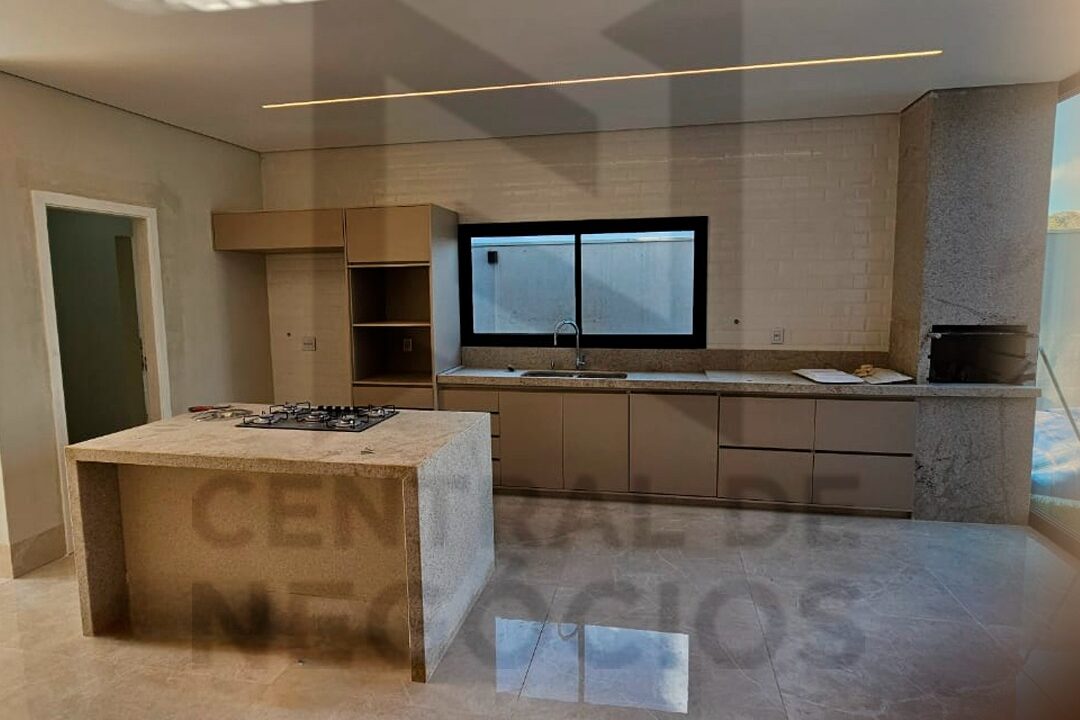 a167a896-380b-404d-b05b-14731a2b7b4d