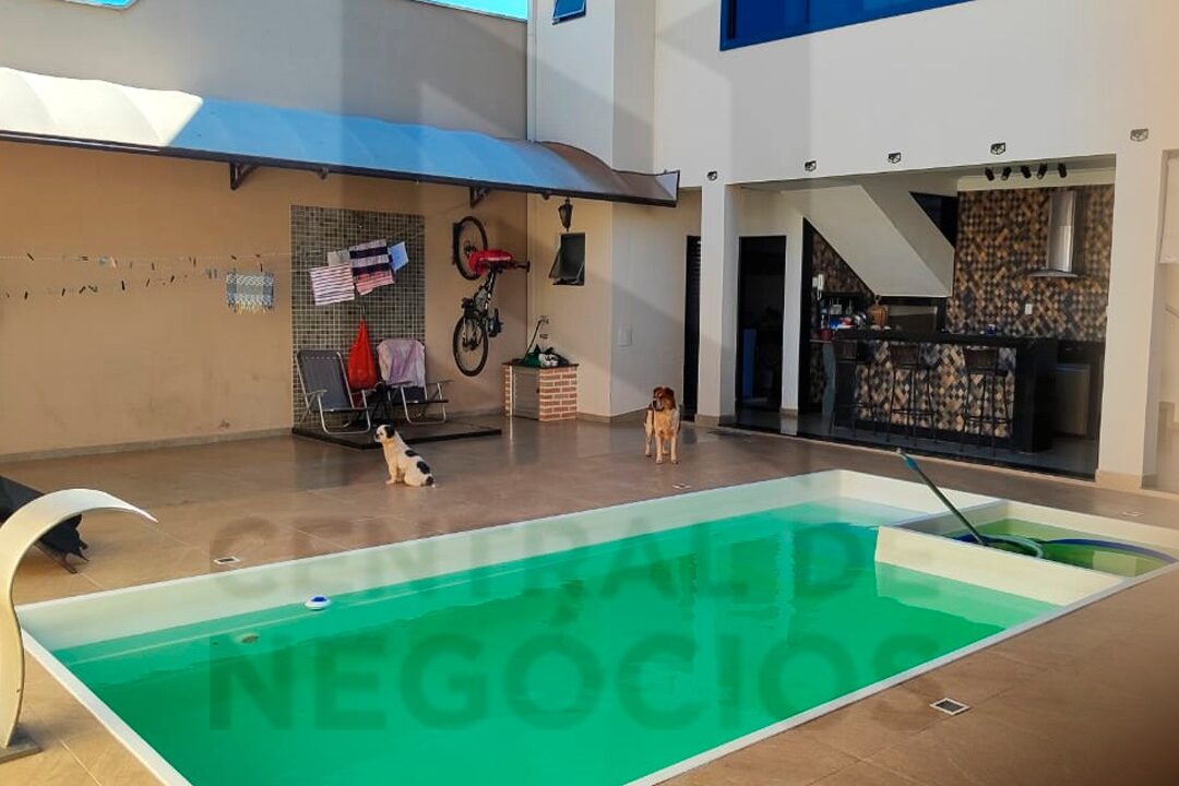 aa738cf5-a54b-4027-a8f2-244265d1b1b7