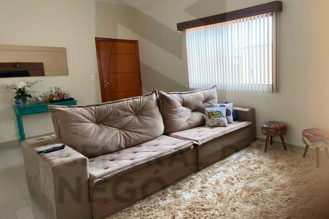 f8a5a2e0-8458-4345-b0f6-716e553d66e2