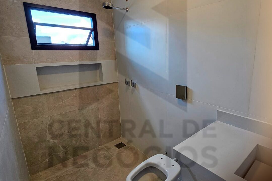 fce38f00-e007-46e9-966c-bbc38570f76a