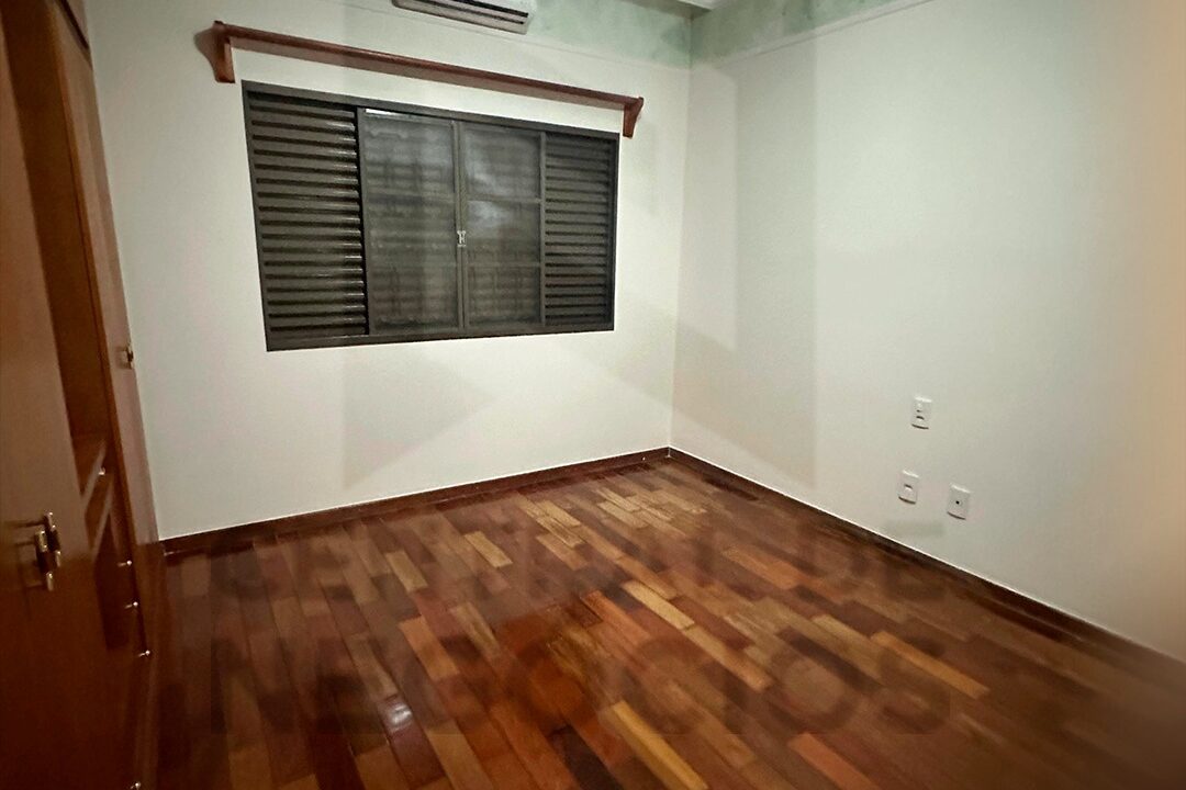 185d6876-59a6-4f44-8c0a-d1efeed2da85