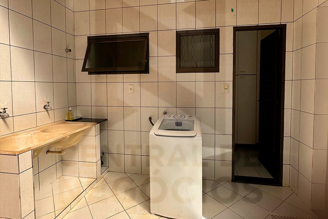 35fb00b5-0f8c-4c50-92be-905f41896c50