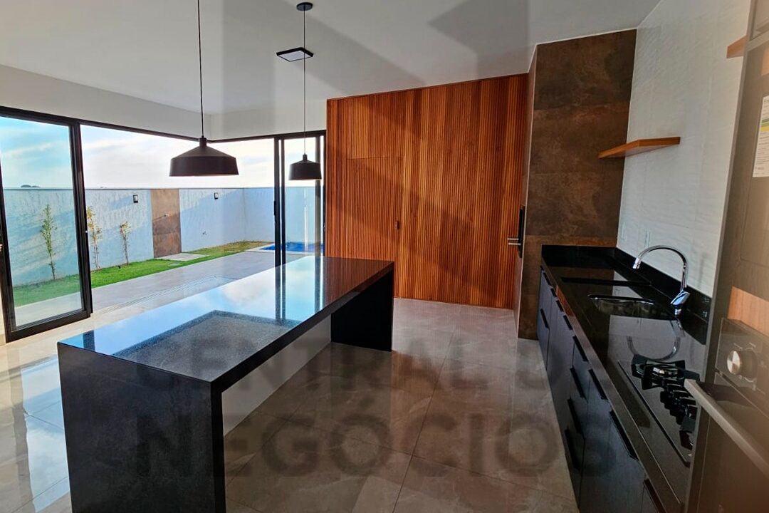 374529f9-51e6-46ed-843c-bacd9f673d3a