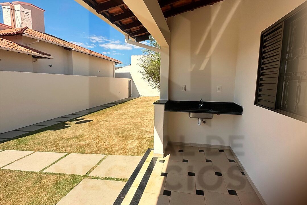 68735db2-df9b-4e76-b20b-49831ee47ed1