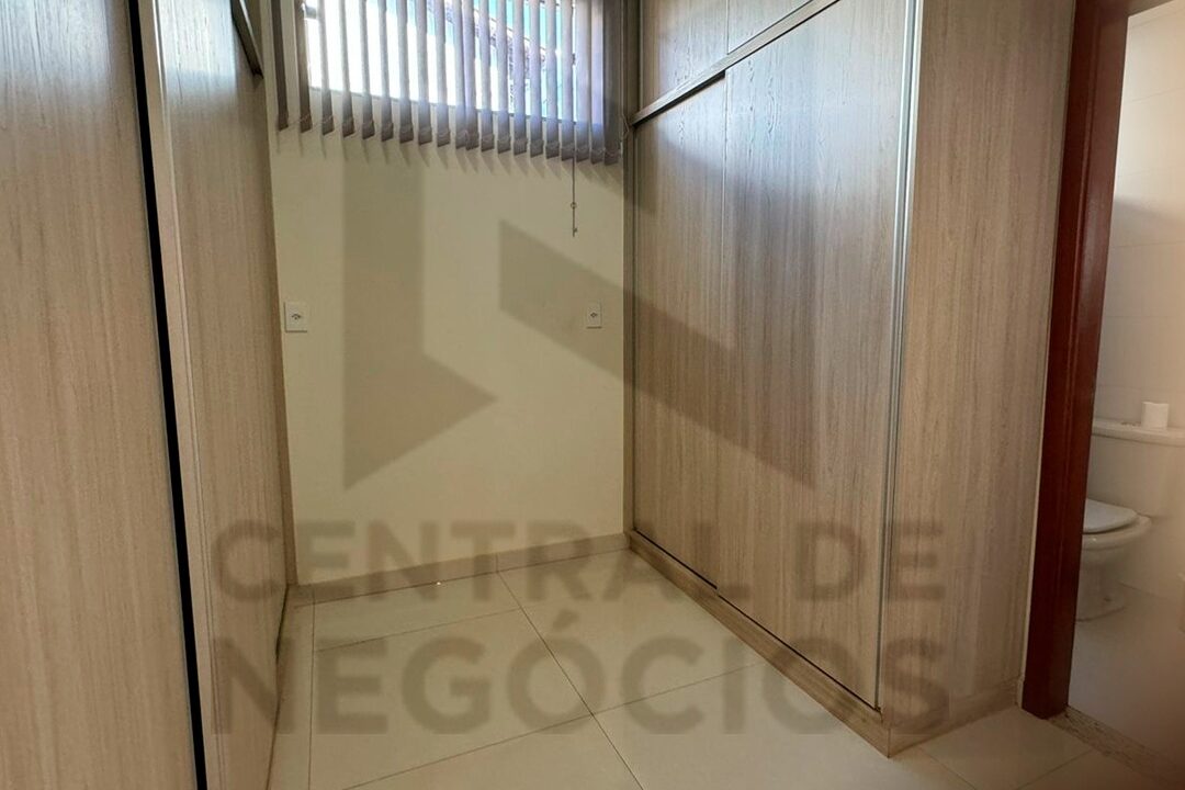 b1844a37-367b-4d38-a122-a7093a97f11f