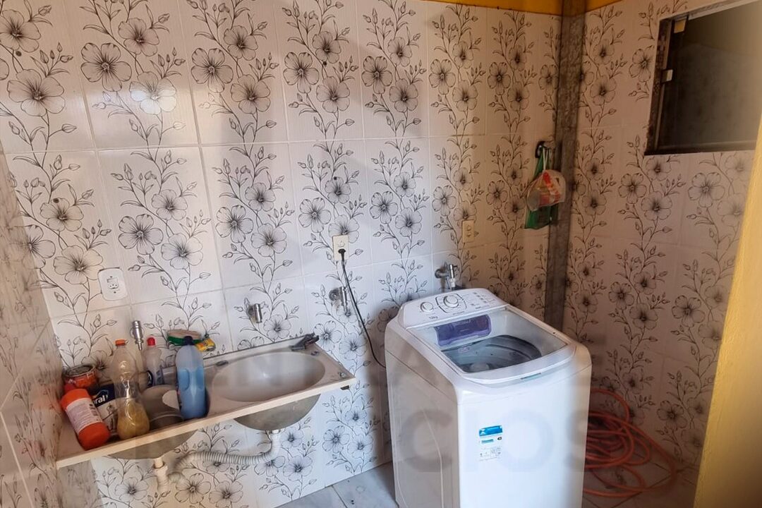 b40d1f28-5200-4030-8090-b826692ebdb3