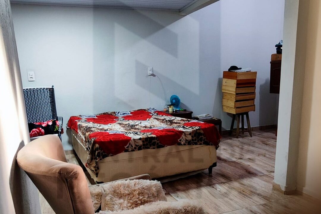 e4161b70-99a5-4321-bdc0-4cee1a0b29d9