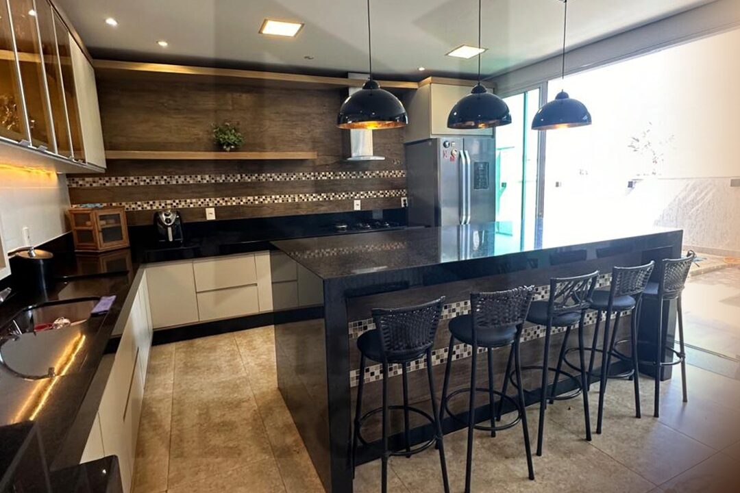 0cb5ac1e-f882-4ce4-967a-6164b16c3650