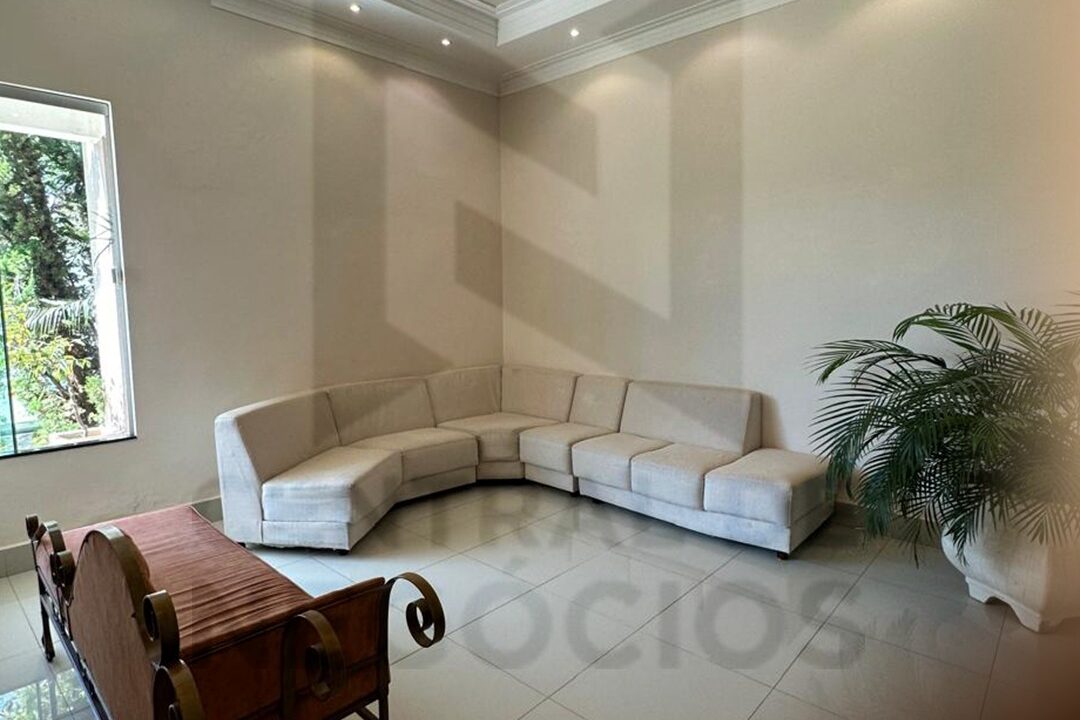 37f28b7b-ed85-4c47-8c92-0a403e523892