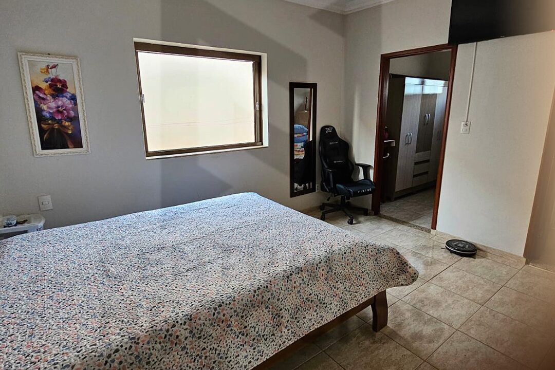 724ca10c-b591-4f2f-8c1f-79cb20ecbd3e