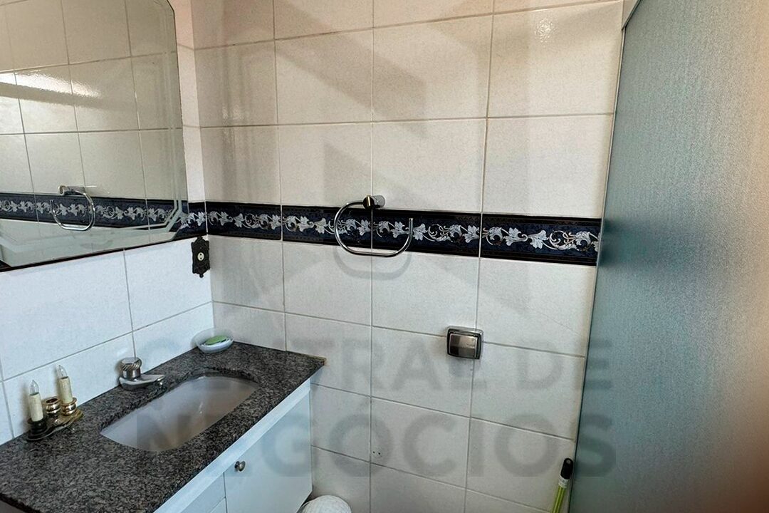 a5d1eb37-c6b0-4d12-97f8-a8e9fe72f193