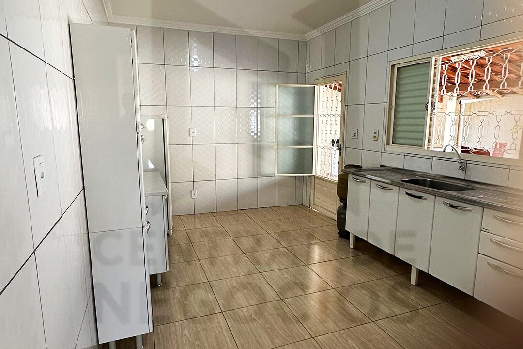 e9bf547a-2b49-45d8-893e-686c32581049