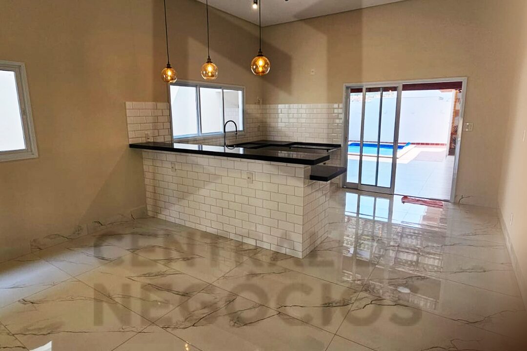 f6bfb706-57b4-40cd-8041-9b77cc1ff5c2