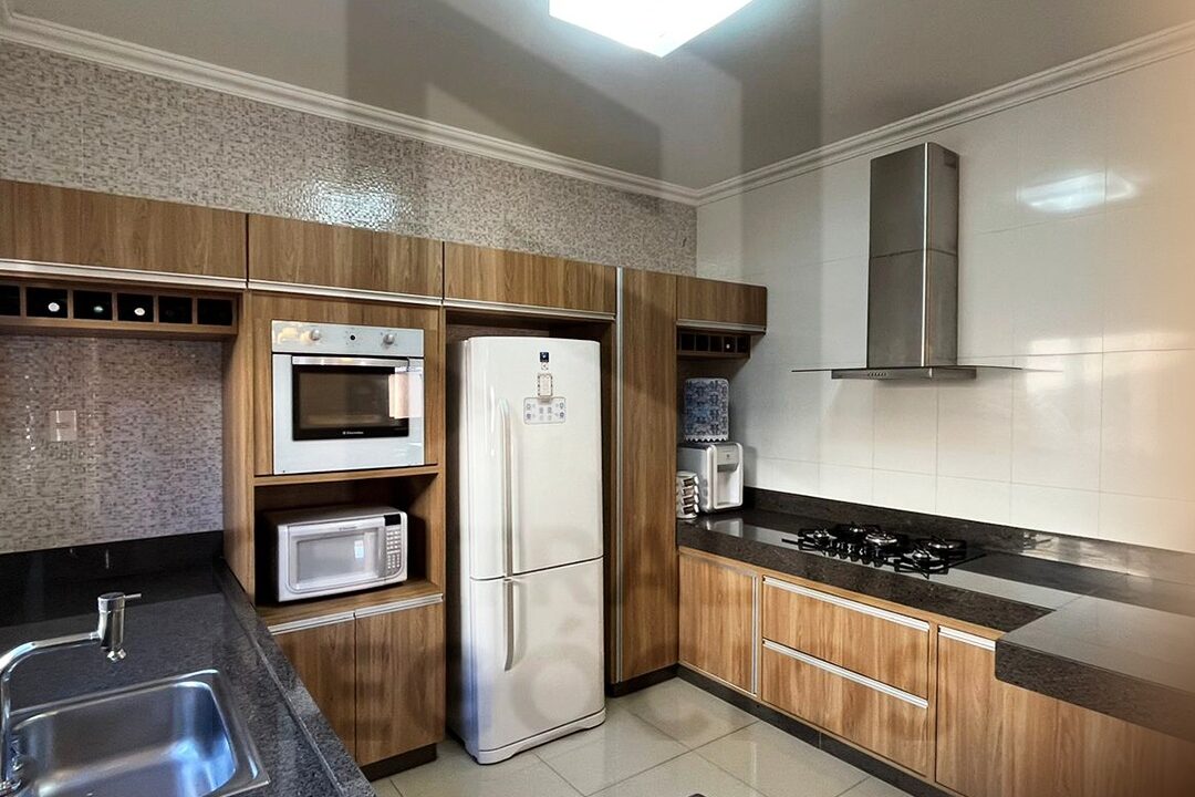 124b3e39-ef45-4b50-8d07-f191c6c37658