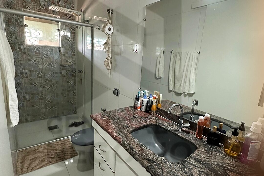 15ff5963-48b8-4dbe-8aa0-687741f6d1c6